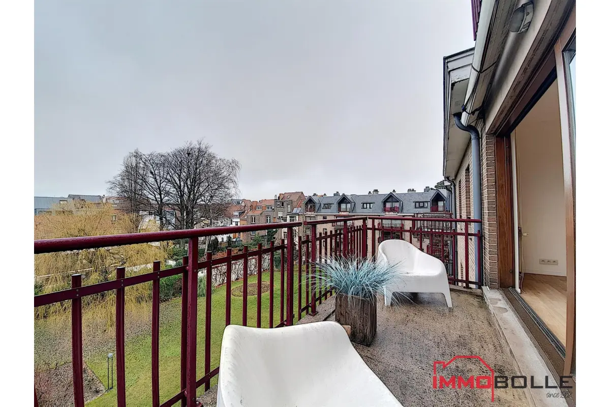 Appartement te  huur in Sint-Pieters-Woluwe 1150 2200.00€ 3 slaapkamers 148.00m² - Zoekertje 647750