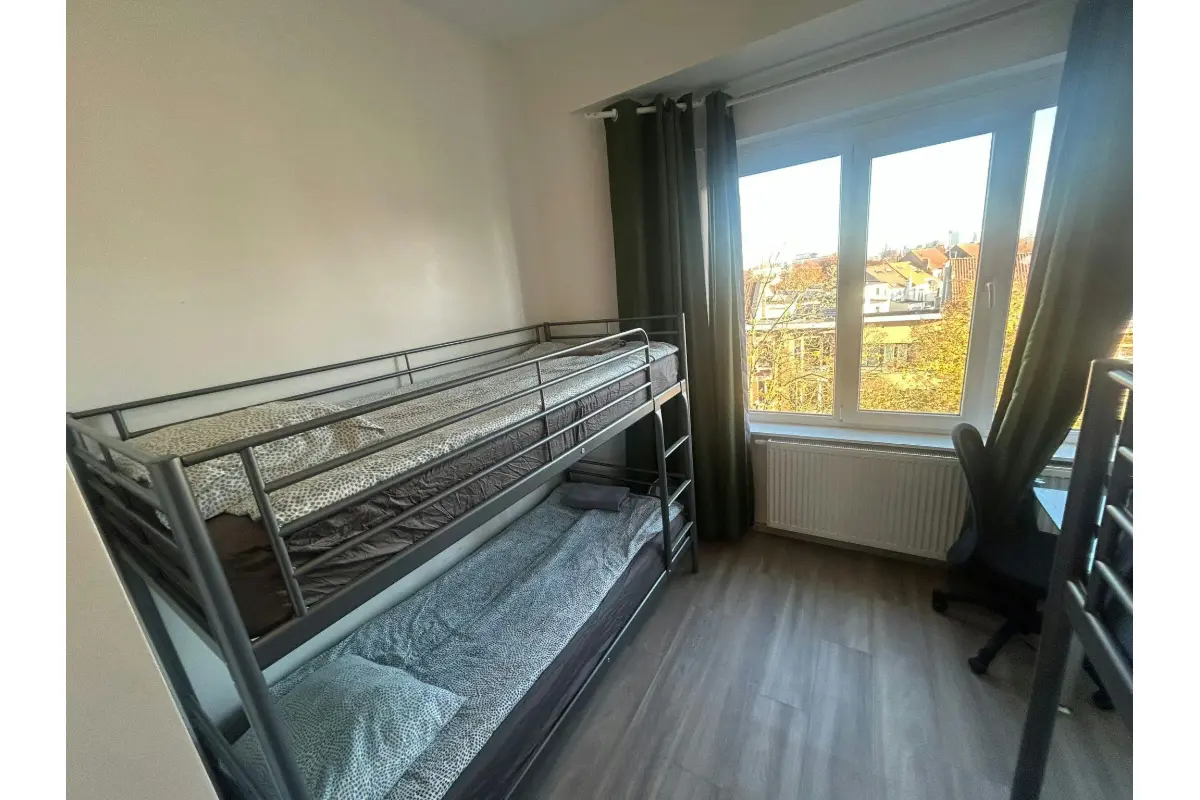 Appartement te  huur in Ganshoren 1083 1600.00€  slaapkamers m² - Zoekertje 646888