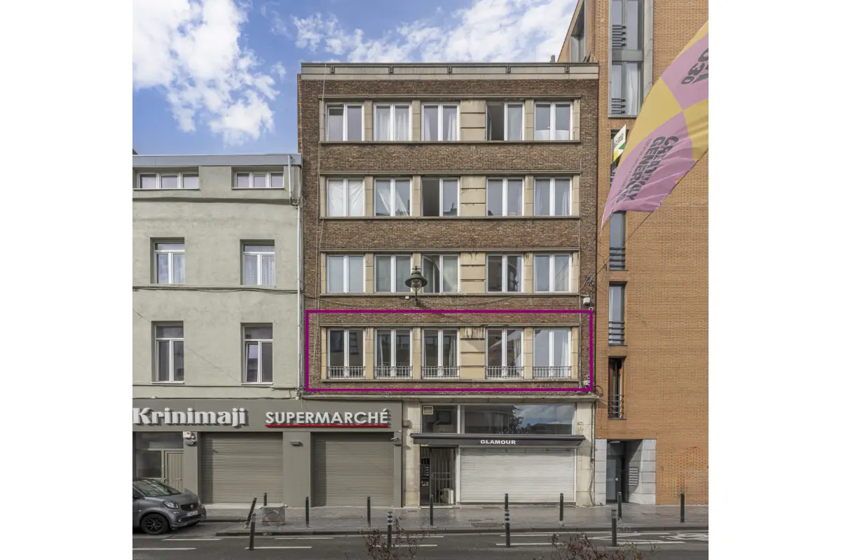 Appartement te  koop in Sint-Jans-Molenbeek 1080 259000.00€ 5 slaapkamers 141.00m² - Zoekertje 647432