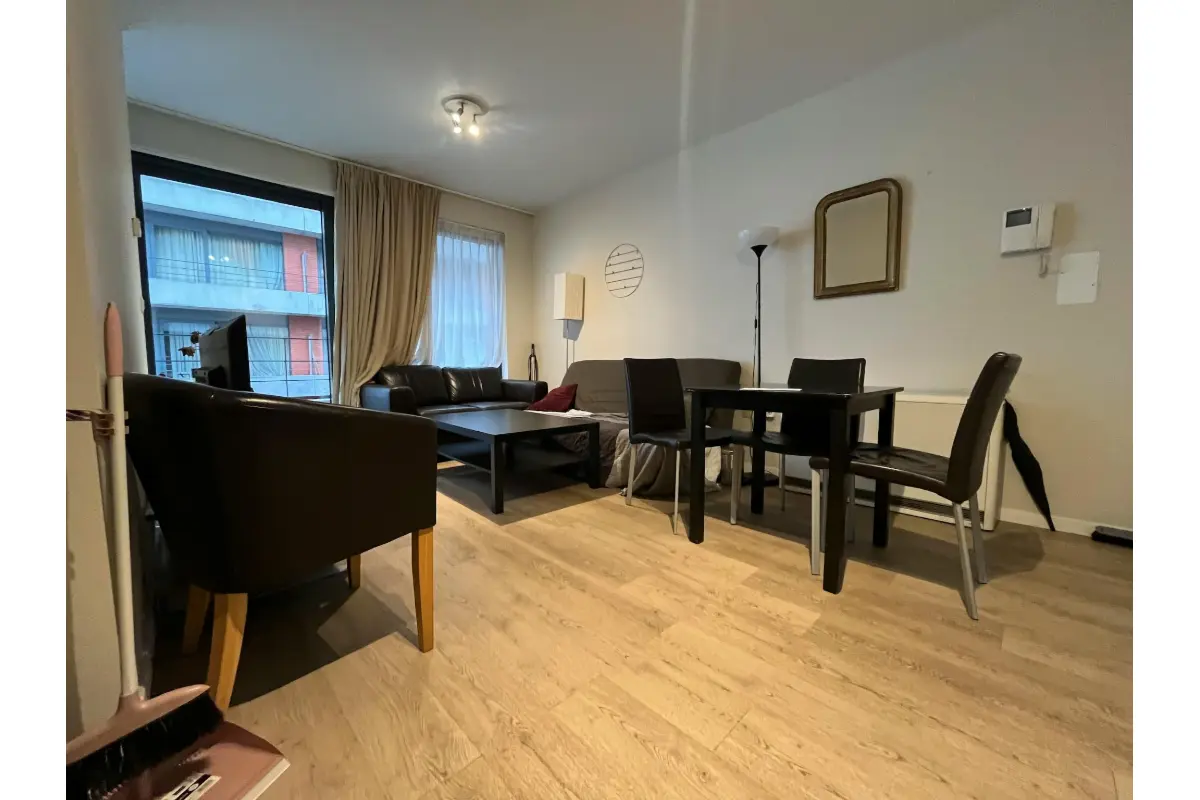 Huis te  huur in Brussel 1000 750.00€ 1 slaapkamers m² - Zoekertje 646953