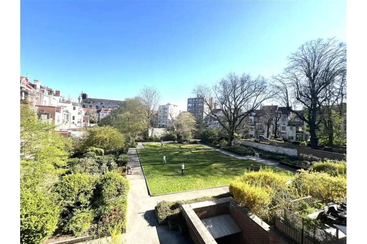 Duplex te  in Sint-Gillis 1060 485000.00€ 2 slaapkamers 134.00m² - Zoekertje 647618