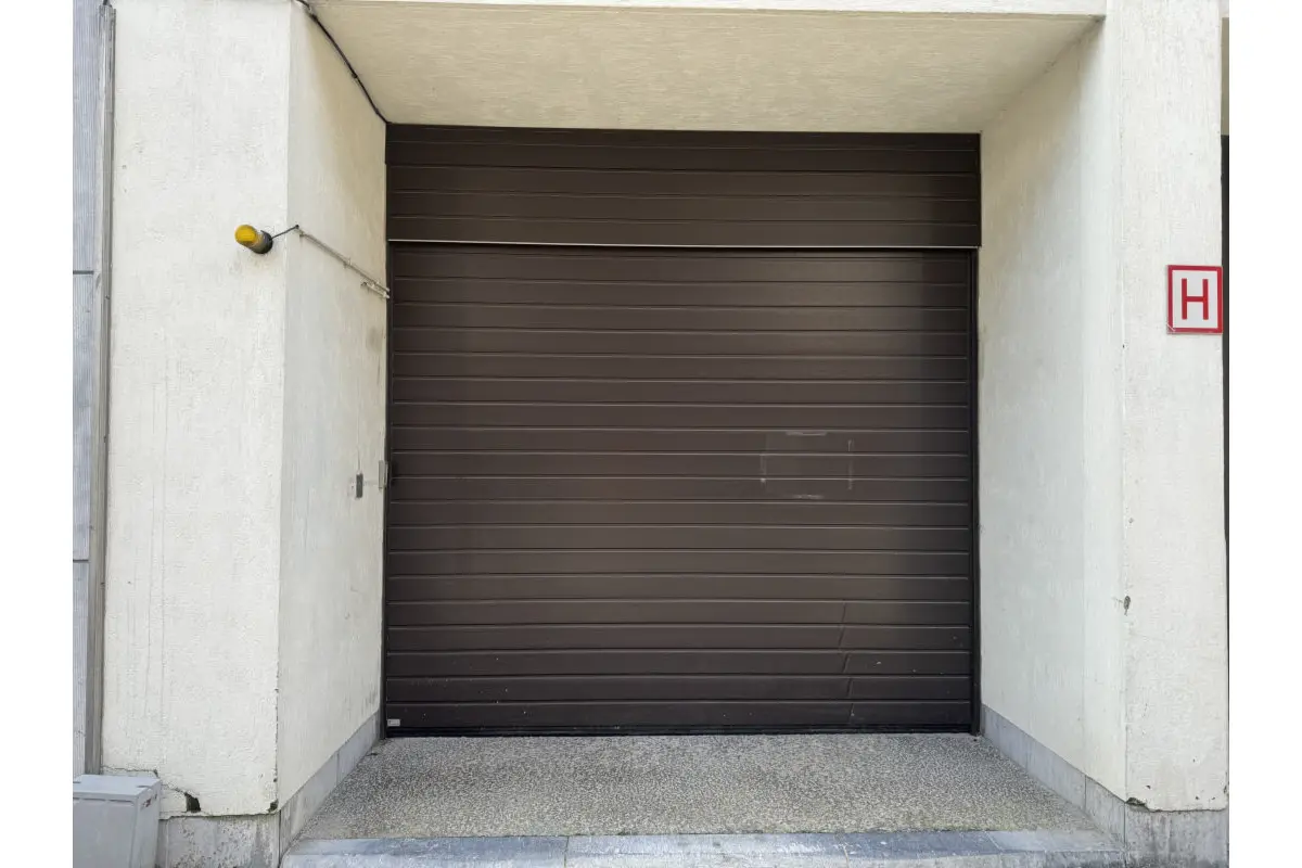 Box te  huur in Elsene 1050 100.00€  slaapkamers m² - Zoekertje 647664