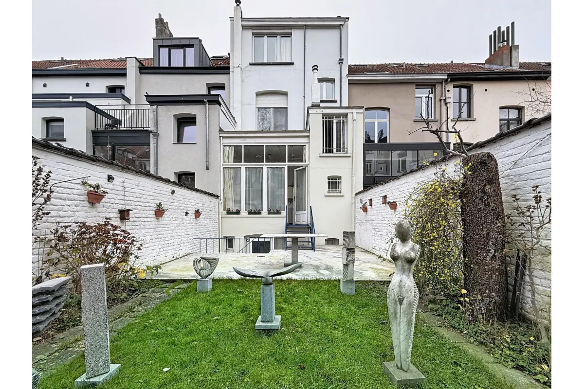 Huis te  koop in Sint-Gillis 1060 749000.00€ 4 slaapkamers 220.00m² - Zoekertje 648101