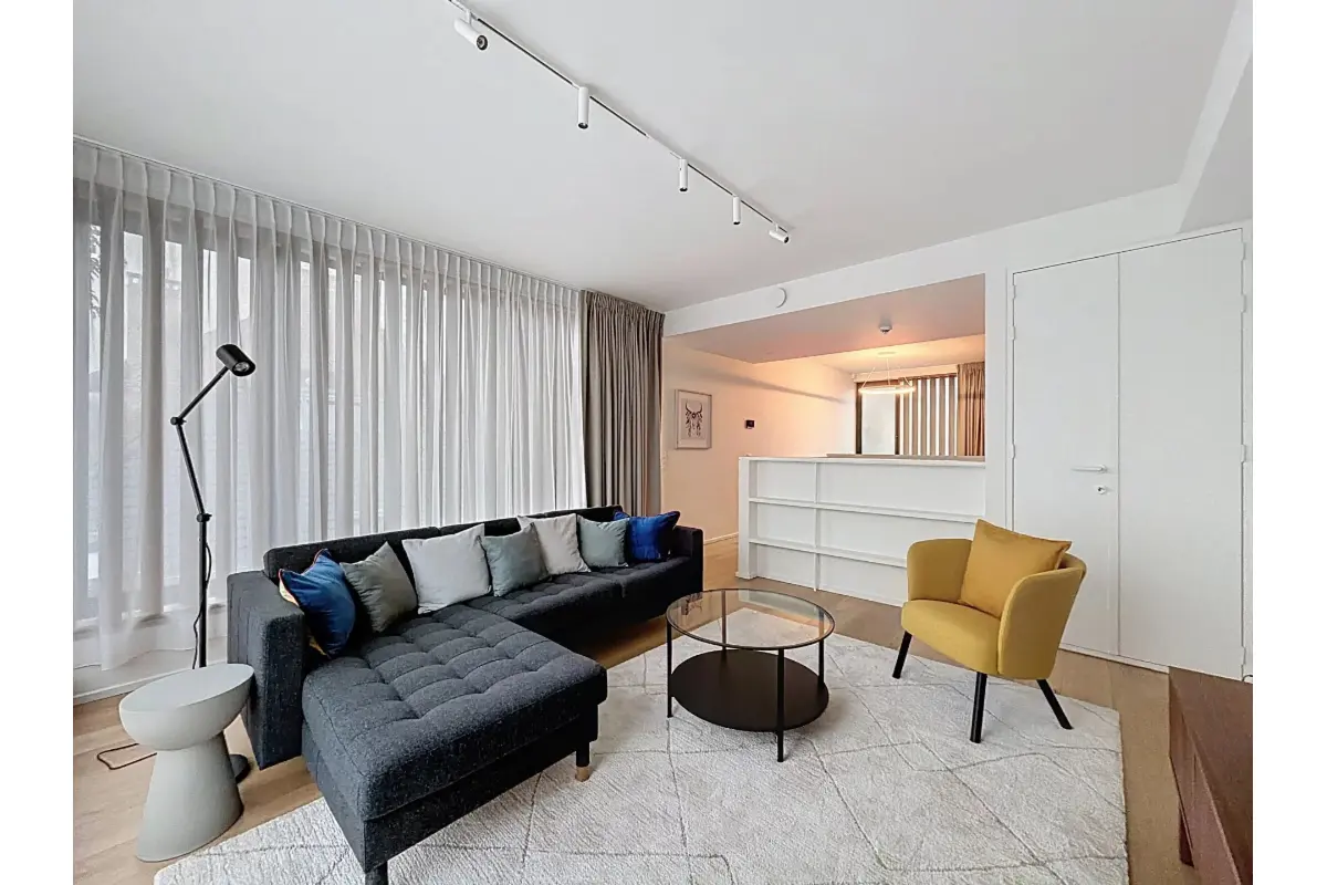 Appartement à  à Woluwe-Saint-Lambert 1200 3600.00€ 2 chambres 130.00m² - annonce 647852