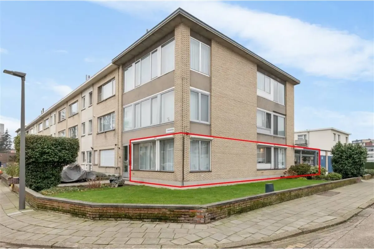 Commerce à vendre à Deurne 2100 259000.00€ 2 chambres 107.00m² - annonce 648279