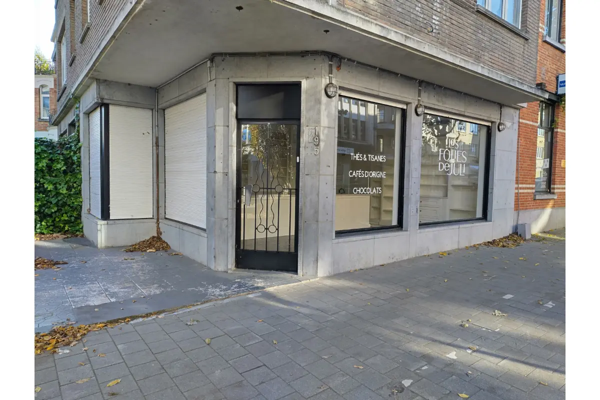 Handelszaak te  huur in Sint-Pieters-Woluwe 1150 1400.00€  slaapkamers 67.00m² - Zoekertje 648087