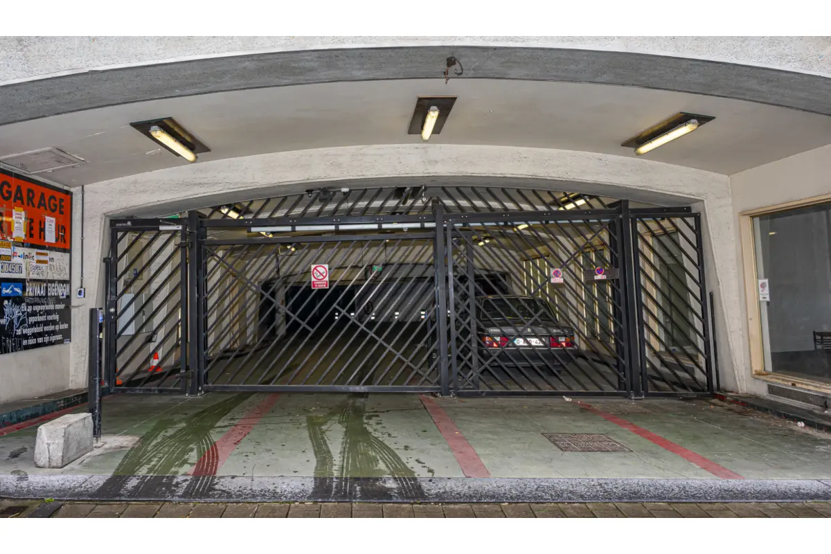 Box à  à Ixelles 1050 40000.00€  chambres m² - annonce 648359