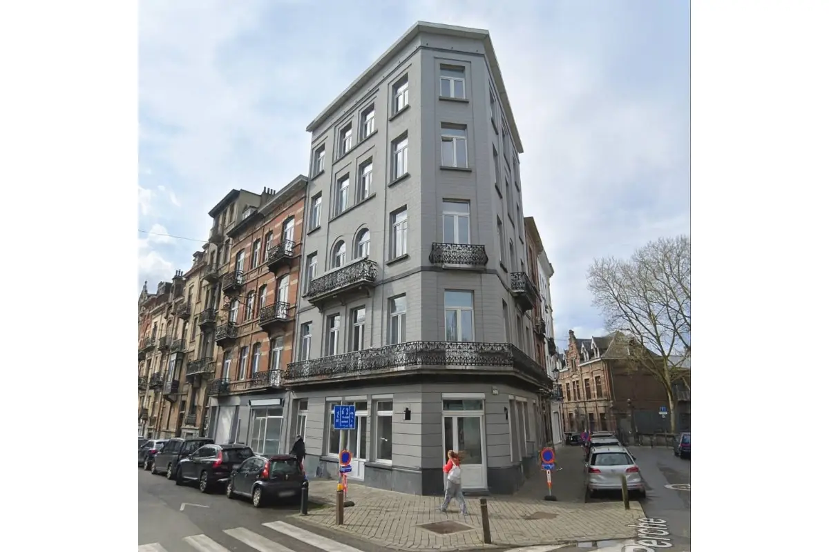 Handelszaak te  in Sint-Gillis 1060 2500.00€  slaapkamers m² - Zoekertje 648011