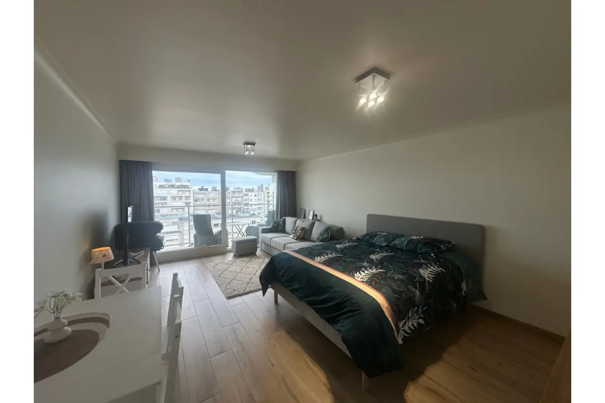 Studio te  huur in Oostende 8400 750.00€  slaapkamers m² - Zoekertje 647955