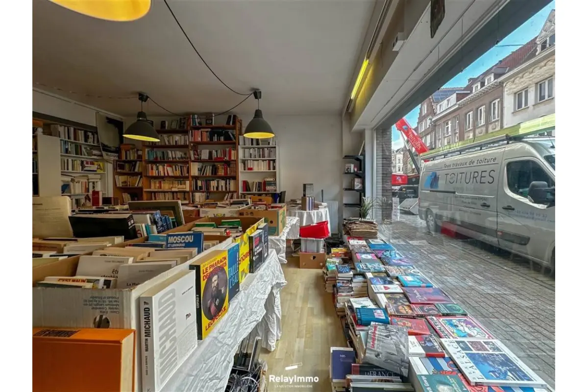 Handelszaak te  huur in Doornik 7500 1150.00€  slaapkamers 140.00m² - Zoekertje 648014