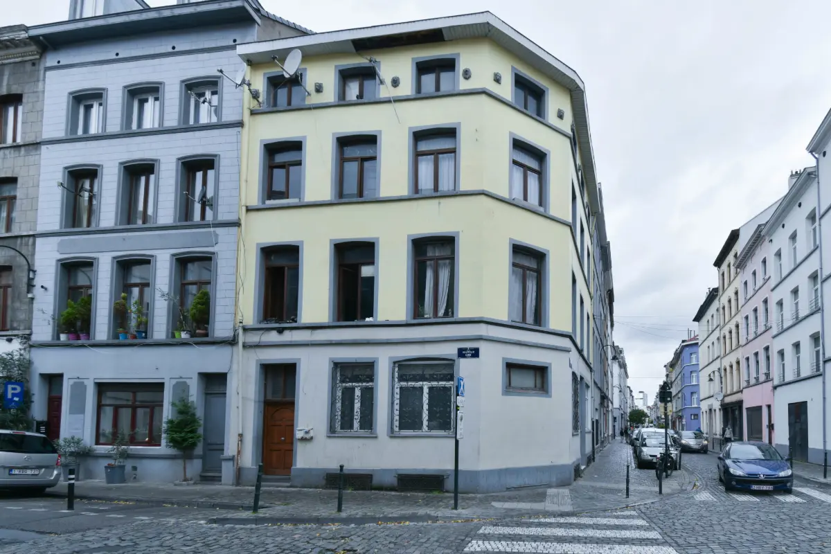 Huis te  koop in Brussel 1000 850000.00€ 9 slaapkamers 450.00m² - Zoekertje 648123