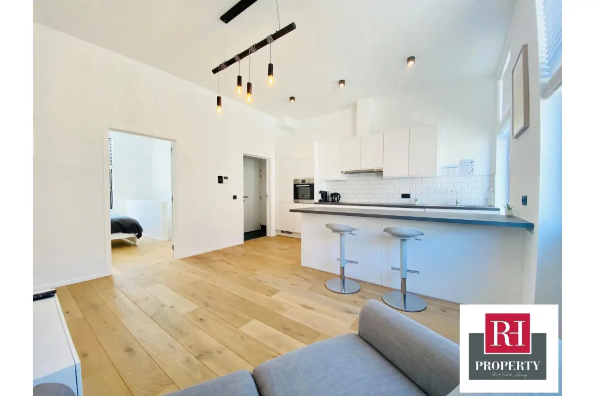 Appartement te  huur in Elsene 1050 1400.00€ 1 slaapkamers 60.00m² - Zoekertje 648931