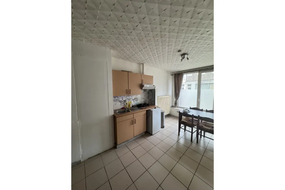 Studio te  huur in Marcinelle 6001 550.00€  slaapkamers m² - Zoekertje 649085