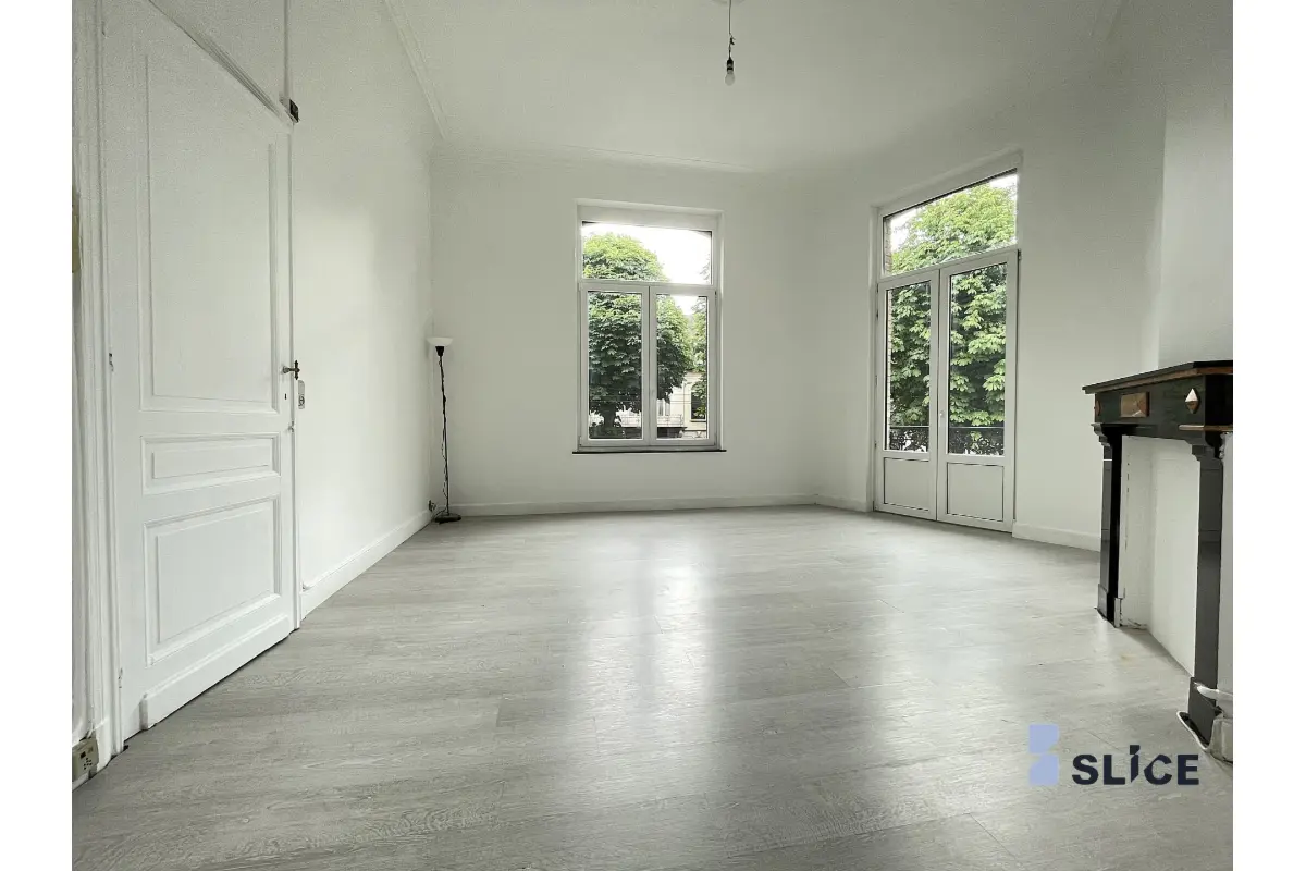 Appartement te  koop in Sint-Gillis 1060 219000.00€ 1 slaapkamers 52.00m² - Zoekertje 648819