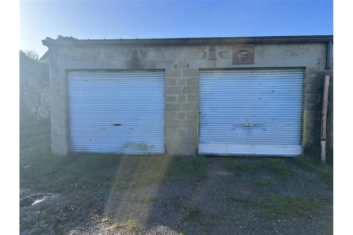 Parking / garage à louer à Gilly 6060 200.00€  chambres m² - annonce 648917