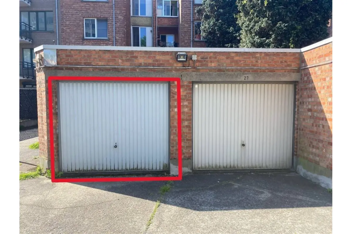 Parking / garage à louer à Deurne 2100 90.00€  chambres m² - annonce 648659