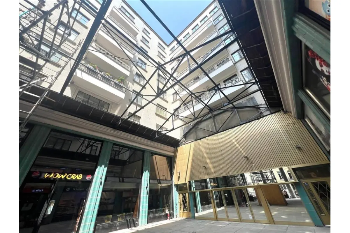 Appartement à vendre à Bruxelles 1000 230000.00€ 1 chambres 68.00m² - annonce 648854