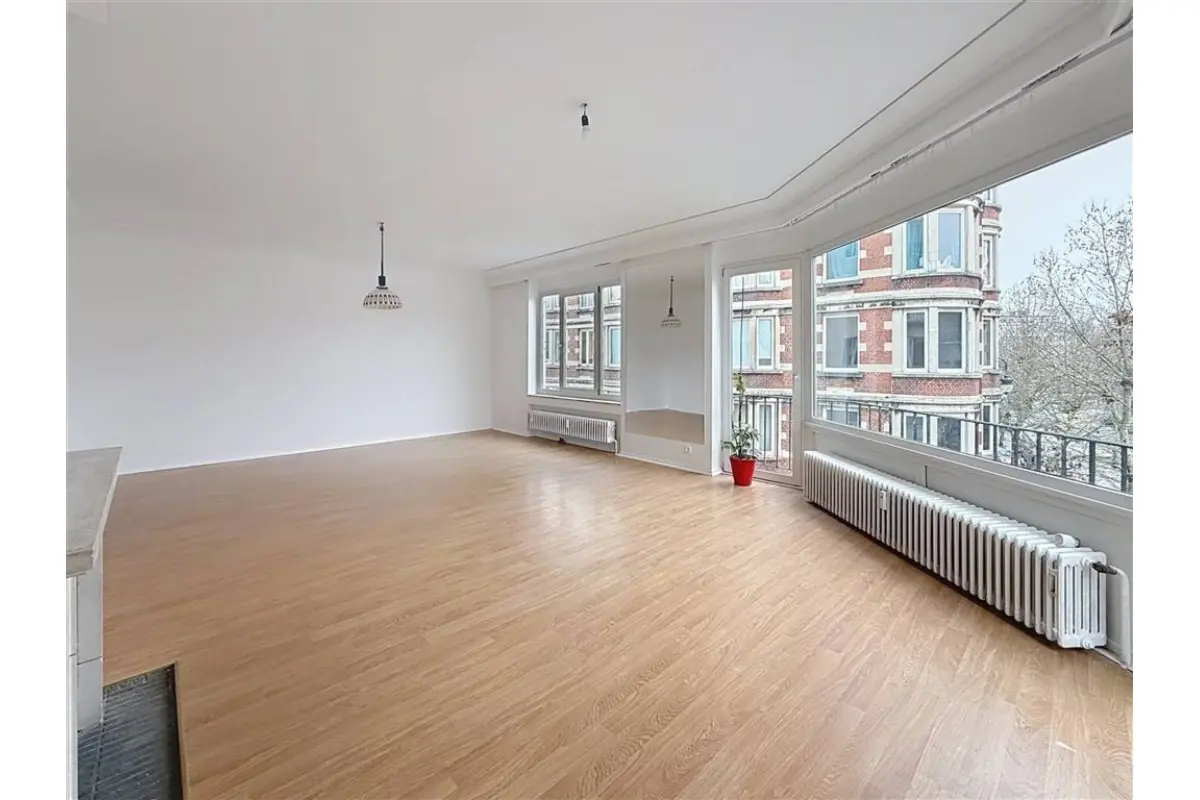 Appartement à  à Uccle 1180 2000.00€ 4 chambres 160.00m² - annonce 649118