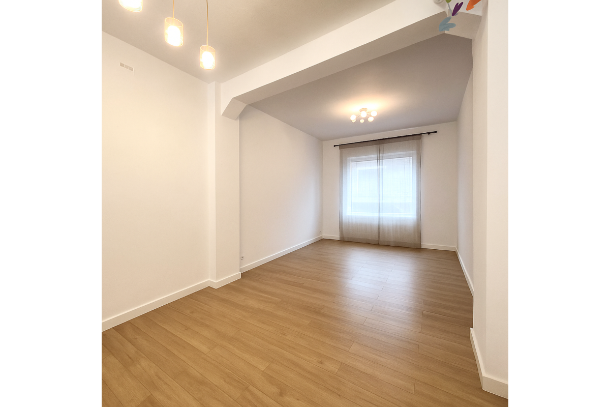 Appartement te  huur in Elsene 1050 1200.00€ 1 slaapkamers 61.00m² - Zoekertje 649202