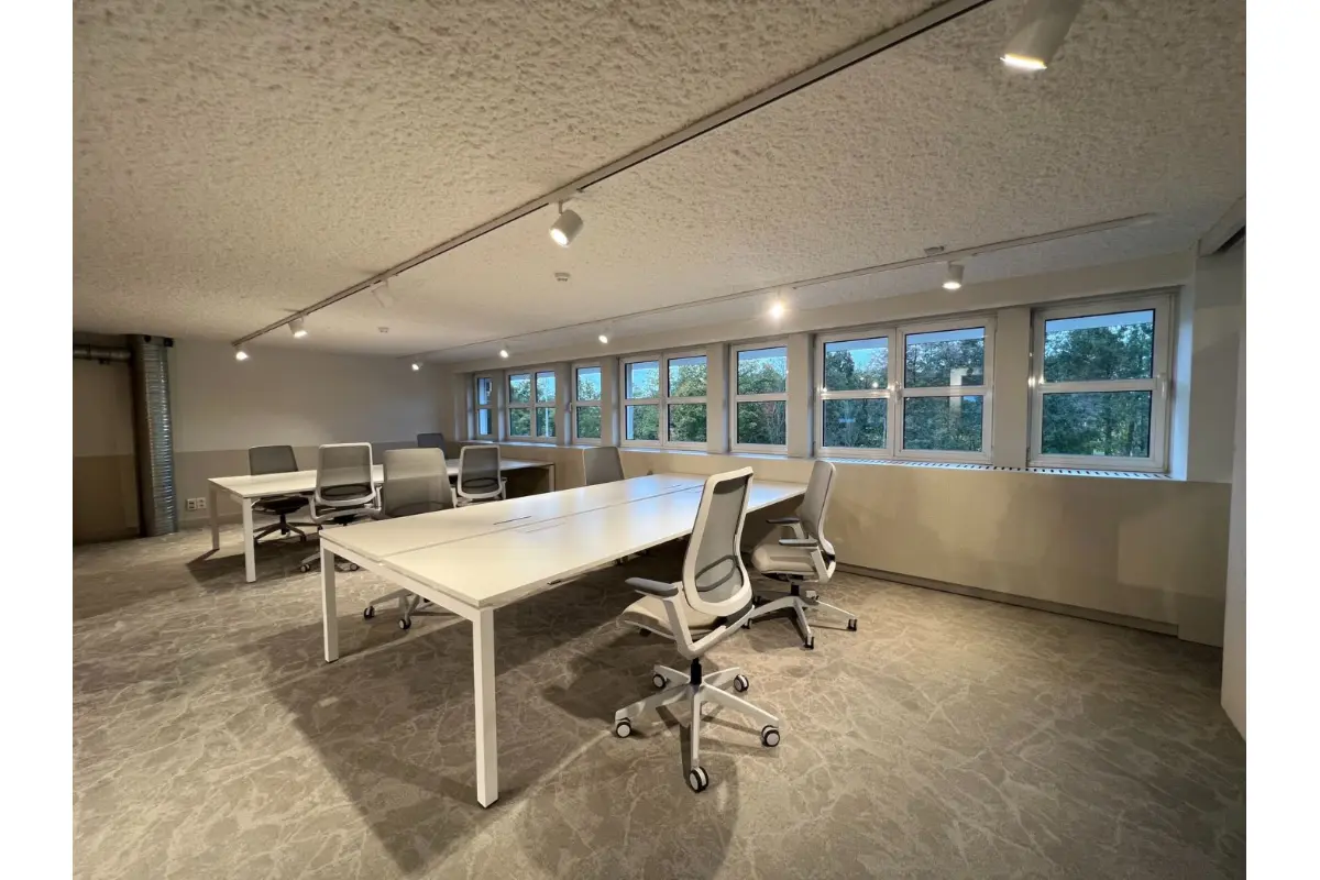 Commerce à louer à Mariakerke 9030 5850.00€  chambres 128.00m² - annonce 648641