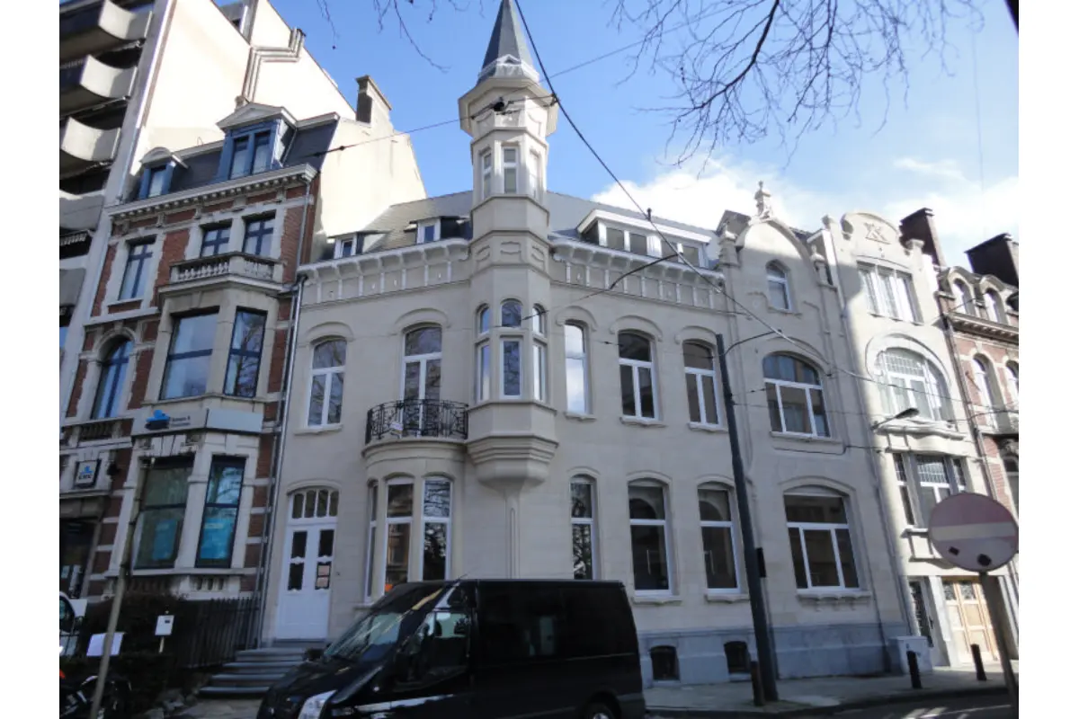 Appartement à  à Woluwe-Saint-Lambert 1200 1190.00€ 1 chambres 68.00m² - annonce 649446