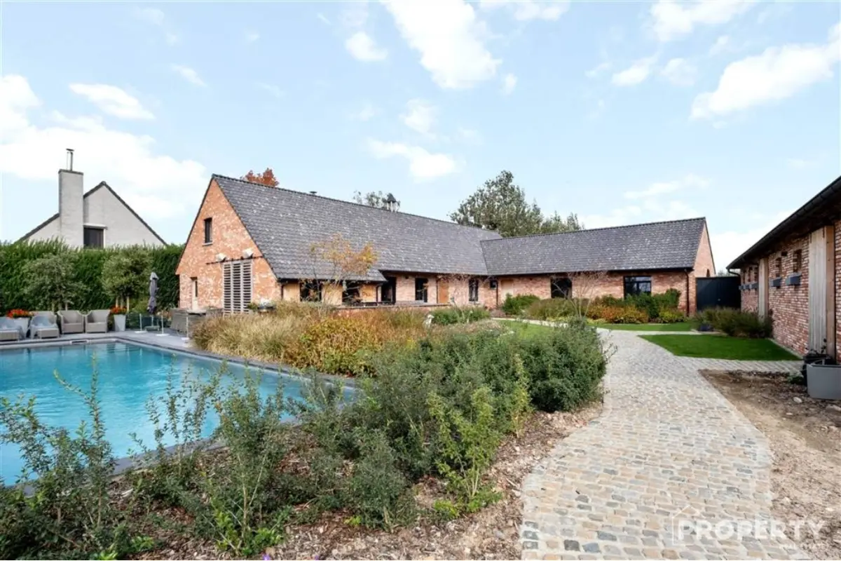 Ferme à vendre à Hulste 8531 1450000.00€ 3 chambres 640.00m² - annonce 649400