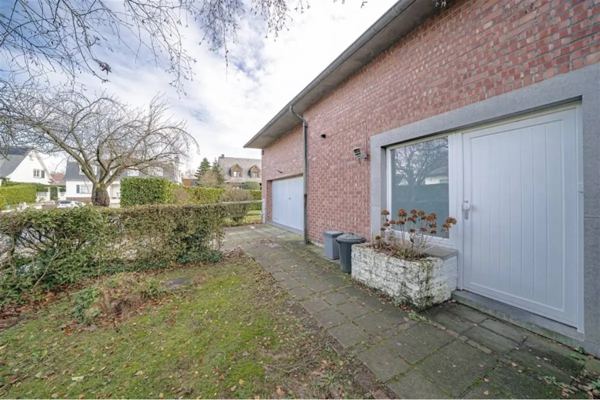 Villa à vendre à Waterloo 1410 670000.00€ 5 chambres 230.00m² - annonce 649343