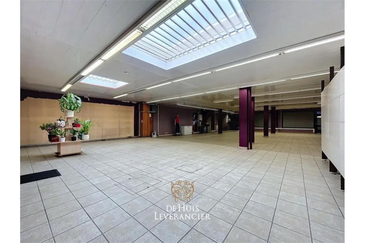 Commerce à louer à Kontich 2550 2850.00€  chambres m² - annonce 649331