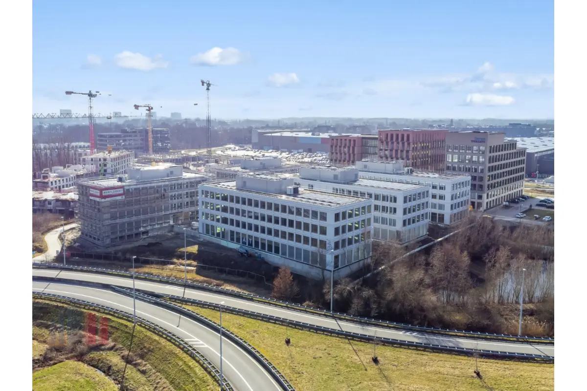 Handelszaak te  huur in Gent 9000 14676.00€  slaapkamers 952.00m² - Zoekertje 649666