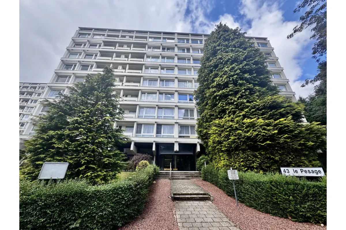 Box te  huur in Elsene 1050 100.00€  slaapkamers m² - Zoekertje 650006