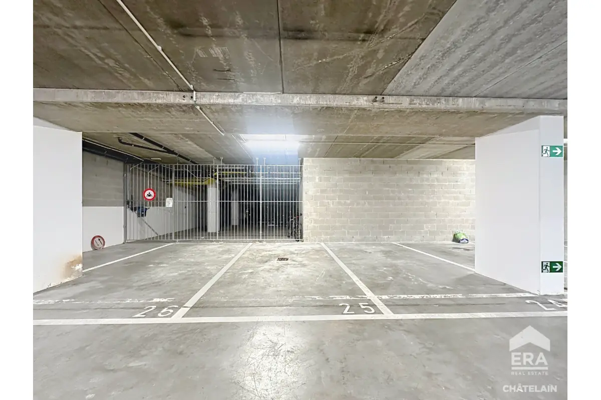 Parking te  in Schaarbeek 1030 100.00€  slaapkamers m² - Zoekertje 650156