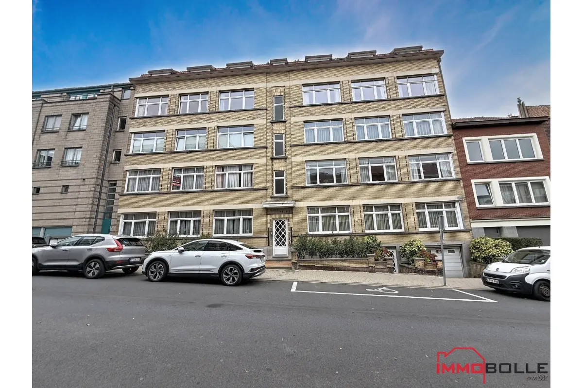 Appartement te  koop in Oudergem 1160 310000.00€ 2 slaapkamers 90.00m² - Zoekertje 649855