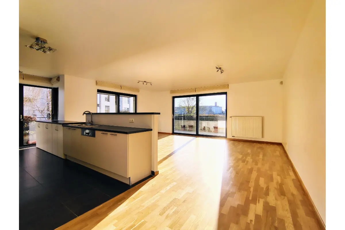 Appartement à louer à Woluwe-Saint-Lambert 1200 1800.00€ 2 chambres 115.00m² - annonce 650138