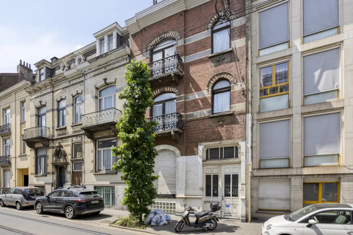 Commerce à louer à Uccle 1180 1400.00€  chambres 315.00m² - annonce 650033