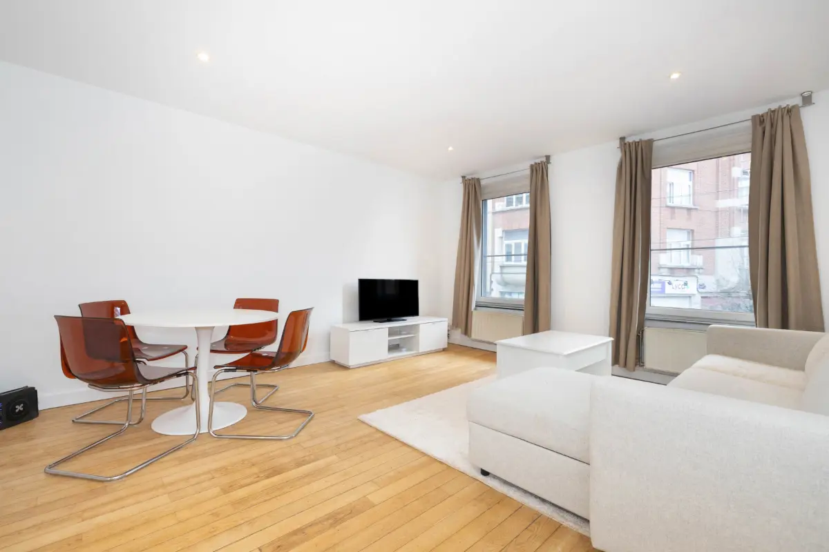 Appartement te  huur in Elsene 1050 1400.00€ 1 slaapkamers 70.00m² - Zoekertje 650080