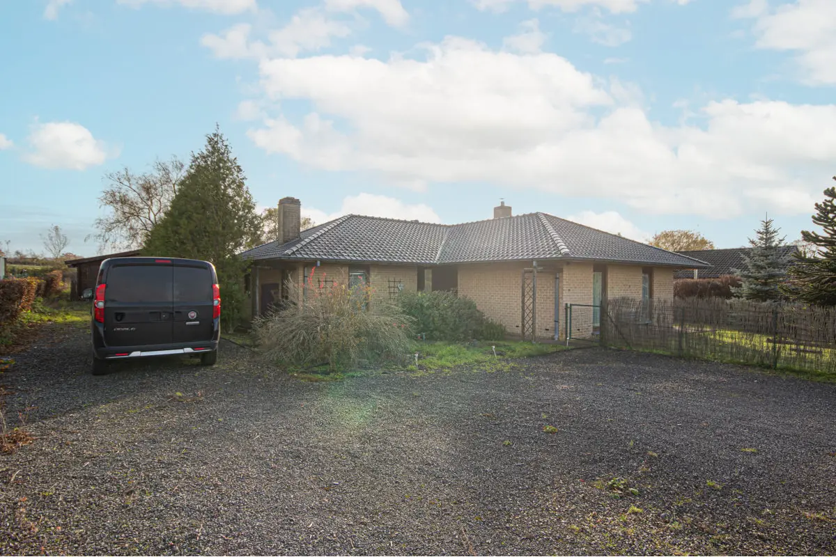 Villa à vendre à Roly 5600 248000.00€ 2 chambres 152.00m² - annonce 649978