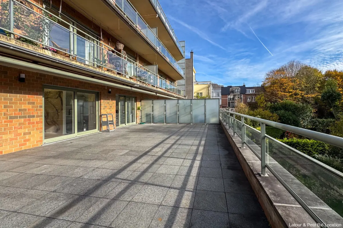 Appartement te  huur in Elsene 1050 2750.00€ 3 slaapkamers 155.00m² - Zoekertje 650026