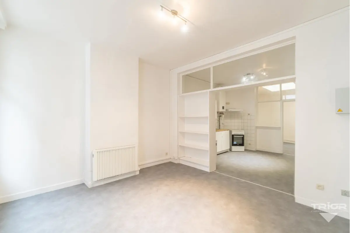 Appartement te  huur in Elsene 1050 800.00€ 1 slaapkamers 50.00m² - Zoekertje 650009