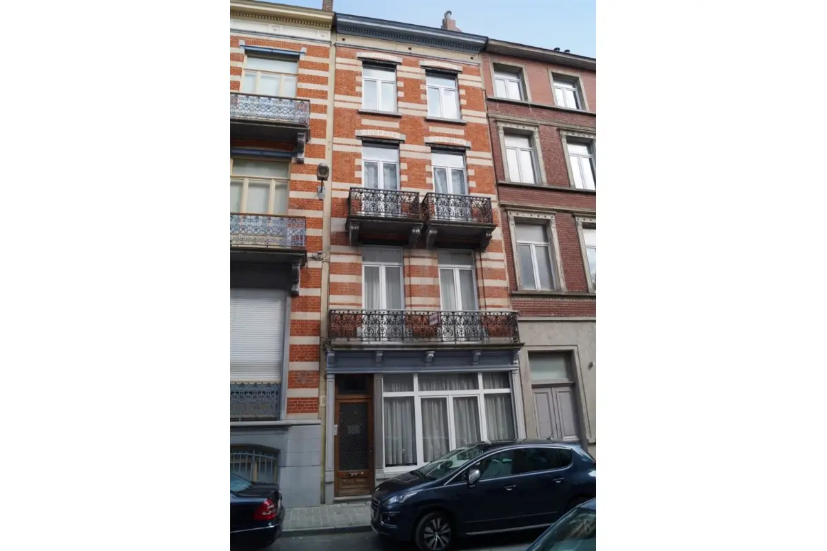 Appartementsgebouw te  in Brussel 1000 1100000.00€ 5 slaapkamers 60.00m² - Zoekertje 650136