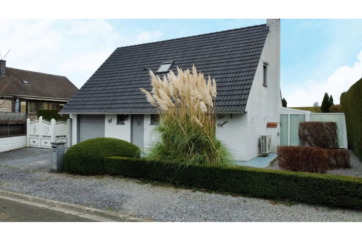 Villa à vendre à Mettet 5640 299000.00€ 3 chambres 126.00m² - annonce 649820