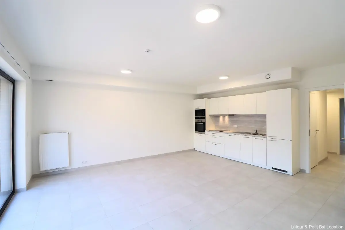 Appartement te  huur in Vorst 1190 1150.00€ 2 slaapkamers 82.00m² - Zoekertje 650676