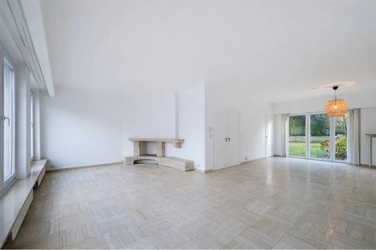 Huis te  huur in Sint-Pieters-Woluwe 1150 2400.00€ 3 slaapkamers 225.00m² - Zoekertje 650470