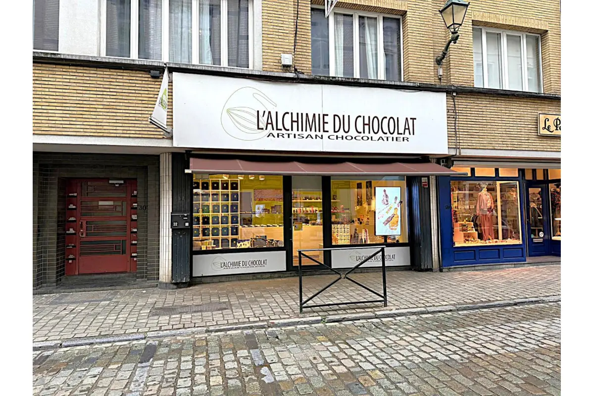 Handelszaak te  huur in Ukkel 1180 2250.00€  slaapkamers 66.00m² - Zoekertje 650790