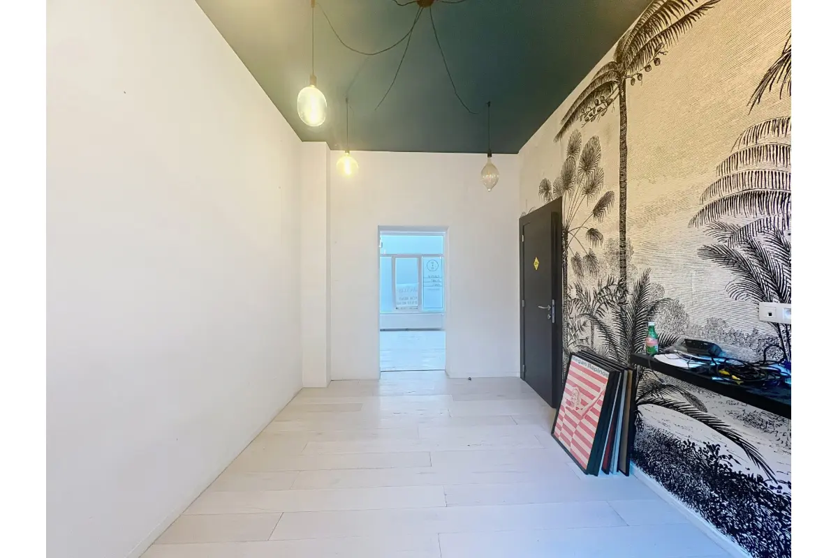 Handelszaak te  huur in Sint-Gillis 1060 1050.00€  slaapkamers 60.00m² - Zoekertje 651466