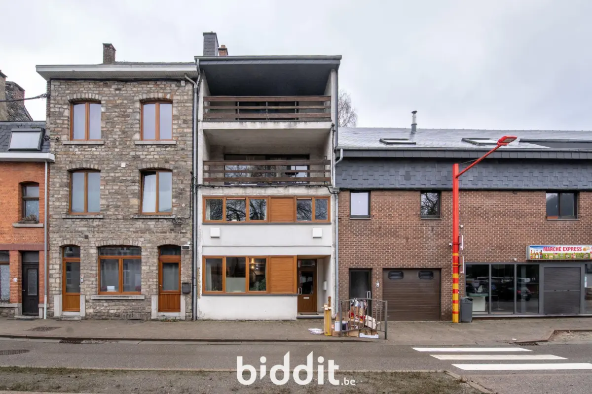 Immeuble de rapport - Immeuble à appartement à vendre à Vielsalm 6690 150000.00€ 5 chambres 277.00m² - annonce 651636