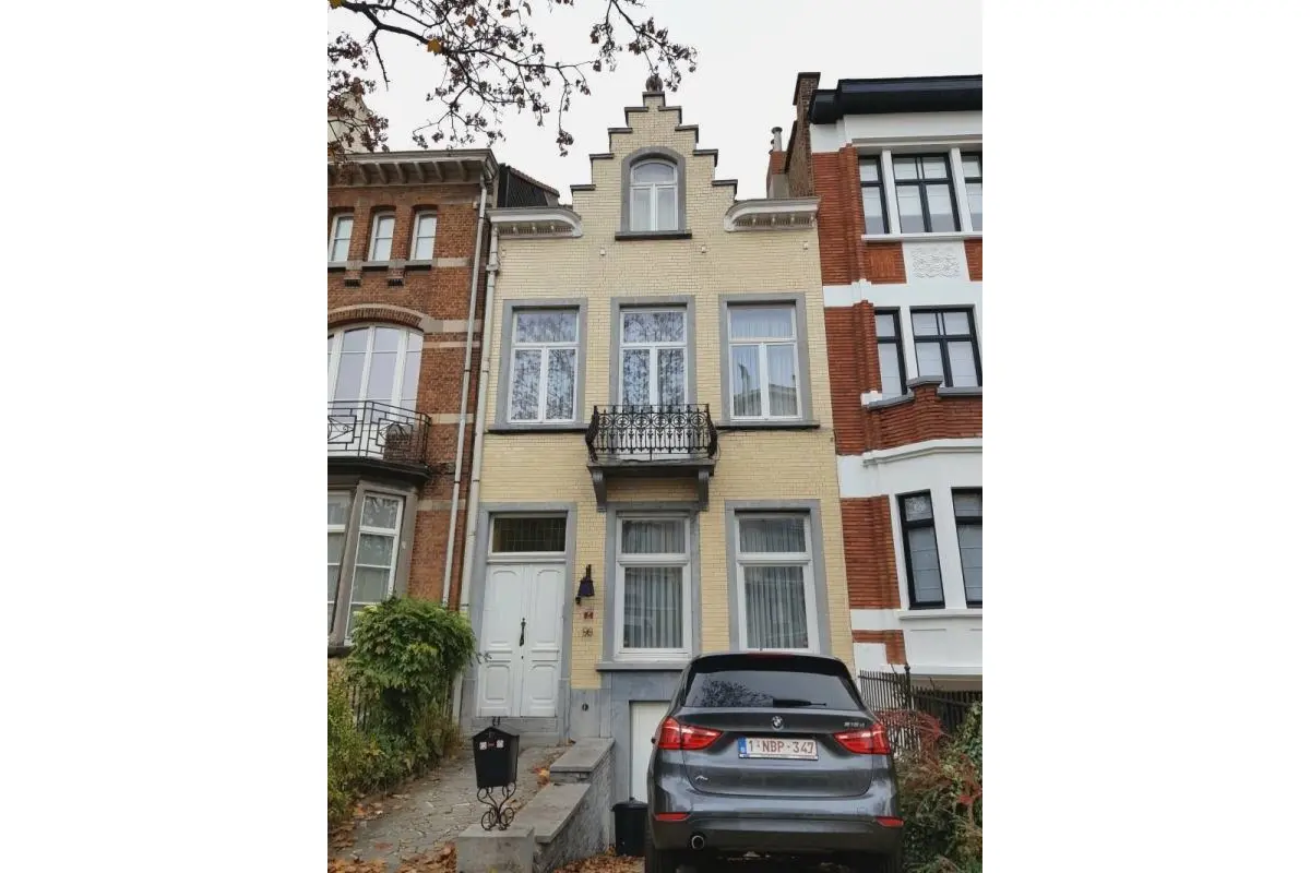 Maison à louer à Uccle 1180 2600.00€ 4 chambres 300.00m² - annonce 651282