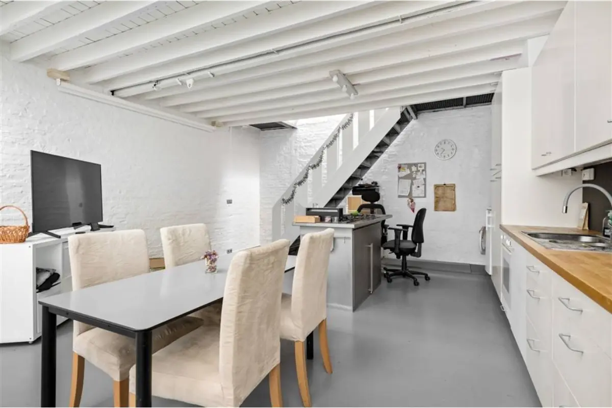 Immeuble de rapport - Immeuble à appartement à vendre à Anvers 2060 539000.00€ 4 chambres 227.00m² - annonce 651499