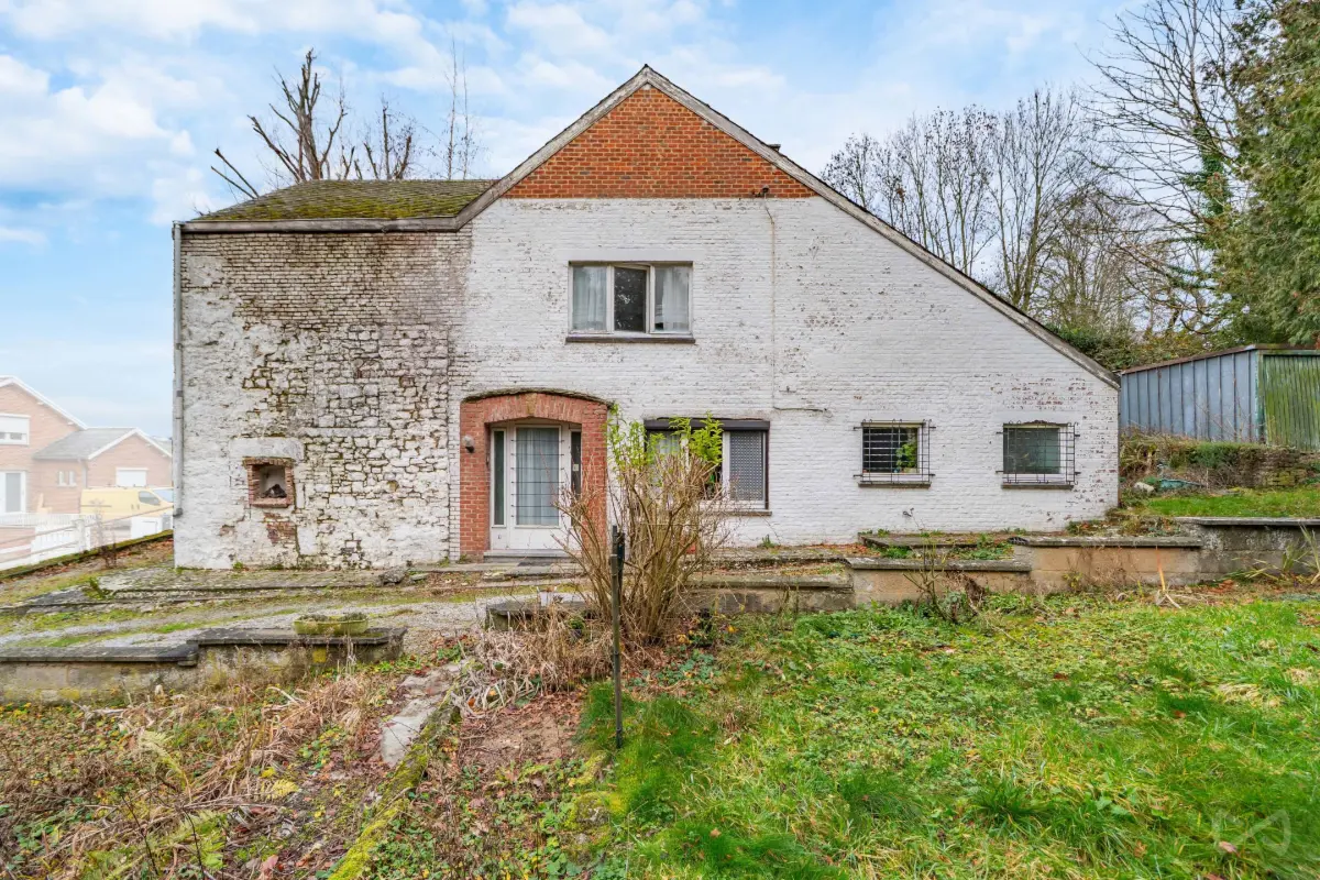 Villa te  koop in Cour-sur-Heure 6120 157000.00€ 3 slaapkamers 128.00m² - Zoekertje 651461