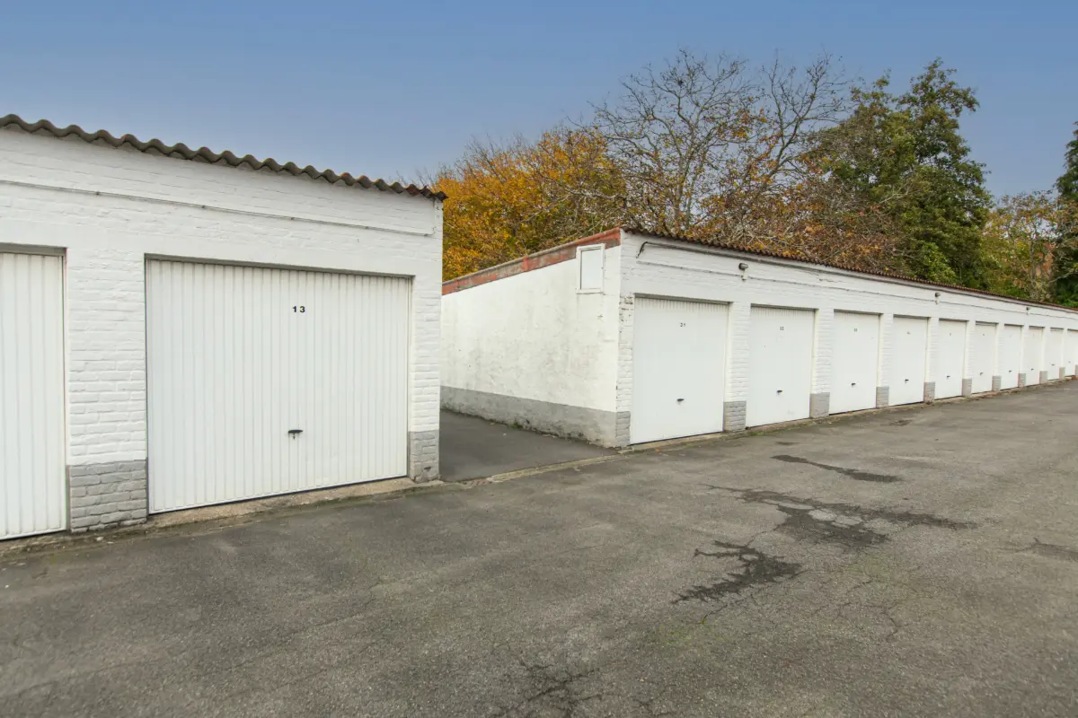 Parking / garage à louer à Assebroek 8310 90.00€  chambres m² - annonce 651649
