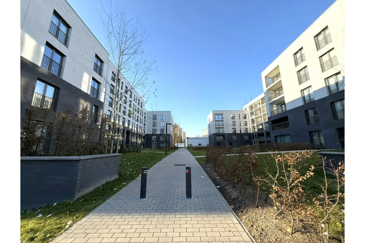 Rez-de-chaussée à louer à Auderghem 1160 1600.00€ 2 chambres 97.00m² - annonce 651397